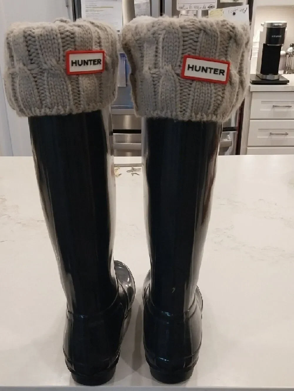 Hunter Black Gloss Rain Boots with Cream Knit Cuff Stockings...Size 9...NEW